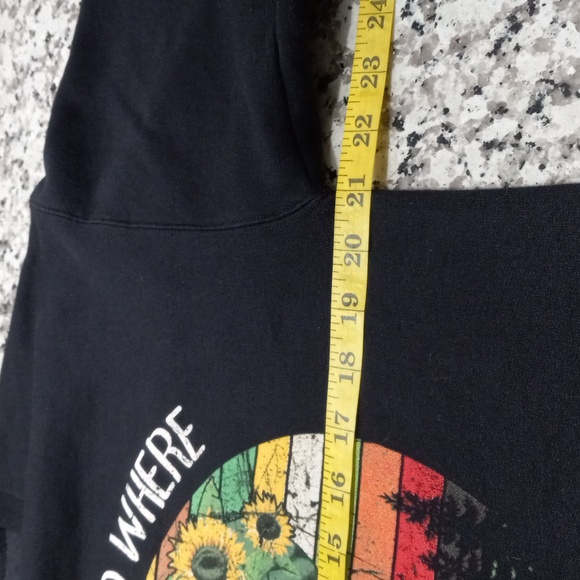 Awesome Elephant In World Where You Can Be Kind Pullover Sweater Hanes Sz M - Picture 8 of 9